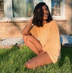 Meet your Posher, Elisha